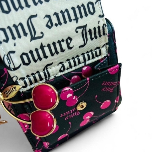🍒🔹️JUICY COUTURE🔹️ CHERRY ON TOP MINI Black  ENVELOPE FLAP WALLET - Picture 3 of 5